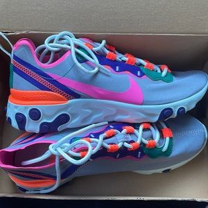 Nike React Element 55 (RUNS SMALL)